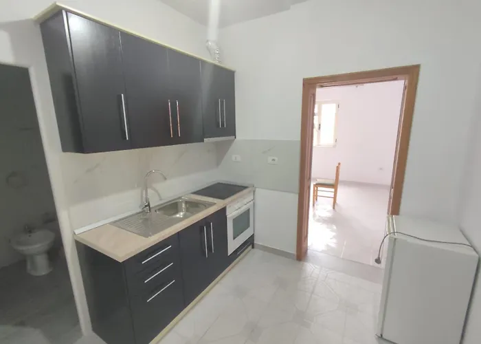 Διαμέρισμα , Free Parking & Balcony Τίρανα